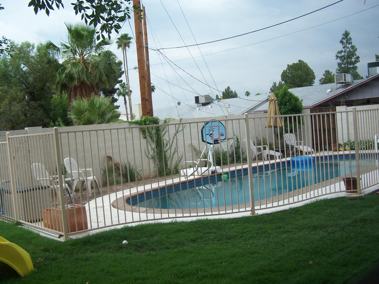 1725 West Griswold Road Phoenix, AZ 85021 - Photo 12 of 13 View of pool