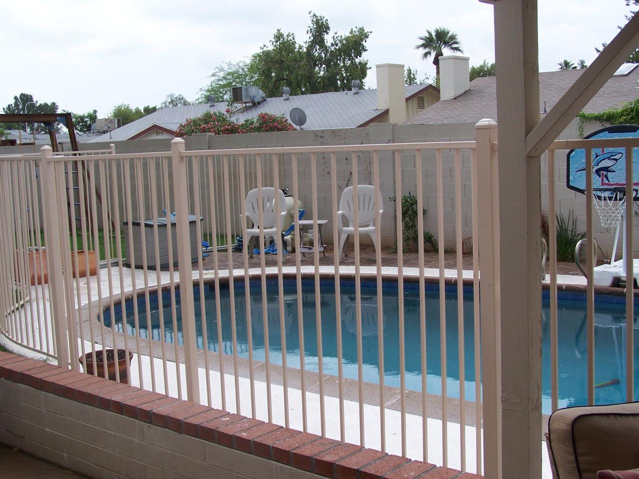 1725 West Griswold Road Phoenix, AZ 85021 - Photo 10 of 13 Pebbletec pool