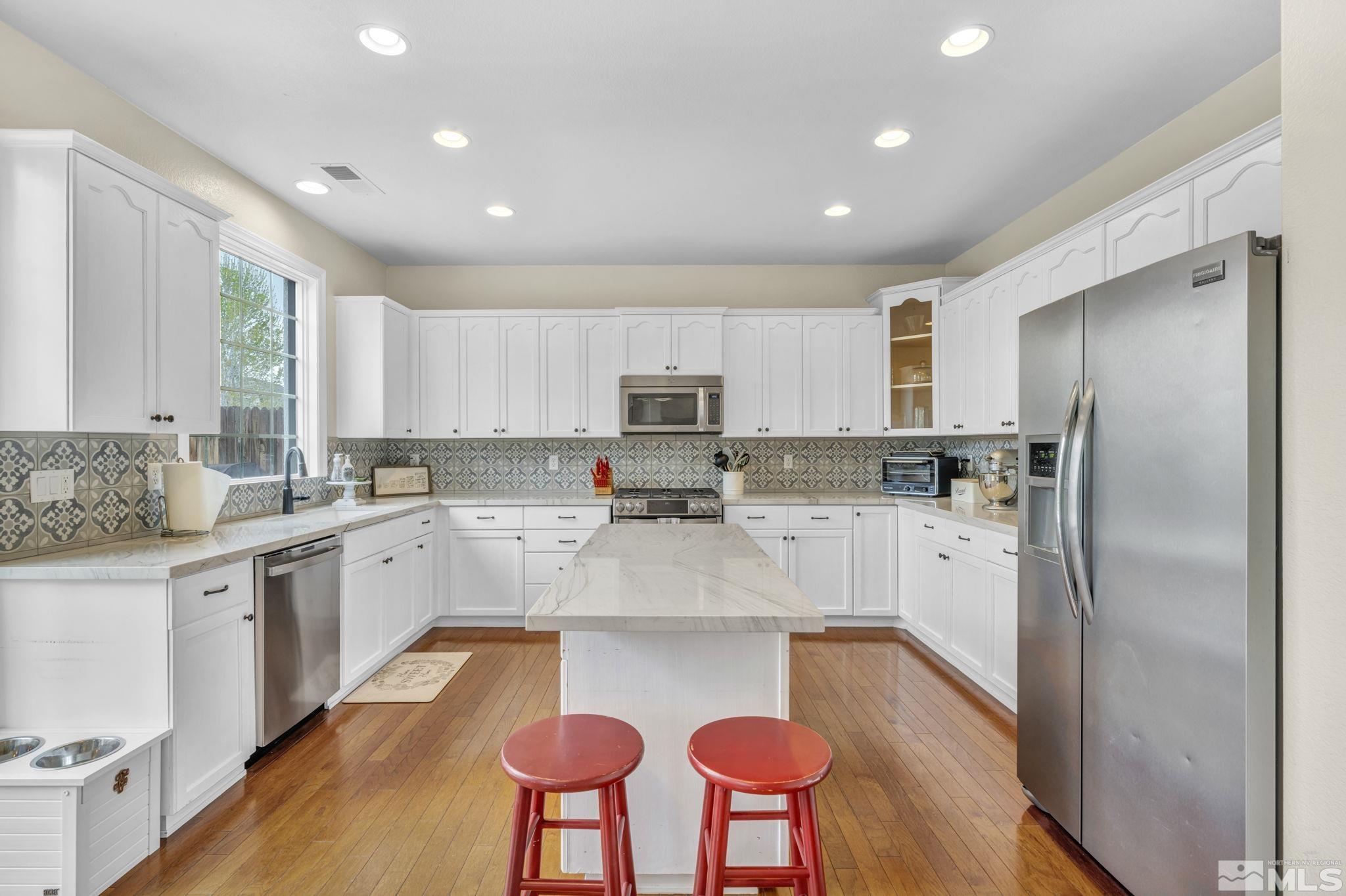 1755 Cavern Drive Reno, NV 89521 - Photo 19 of 40 Photo 19