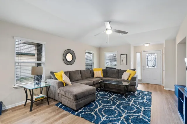 $1,900 | 18932 Obed River Drive, Pflugerville, TX 78660