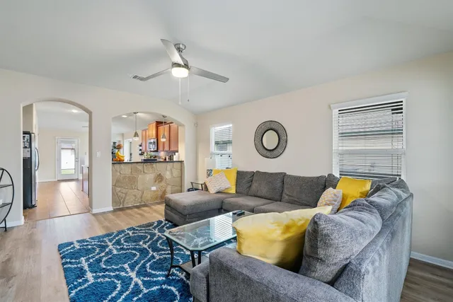 $1,900 | 18932 Obed River Drive, Pflugerville, TX 78660