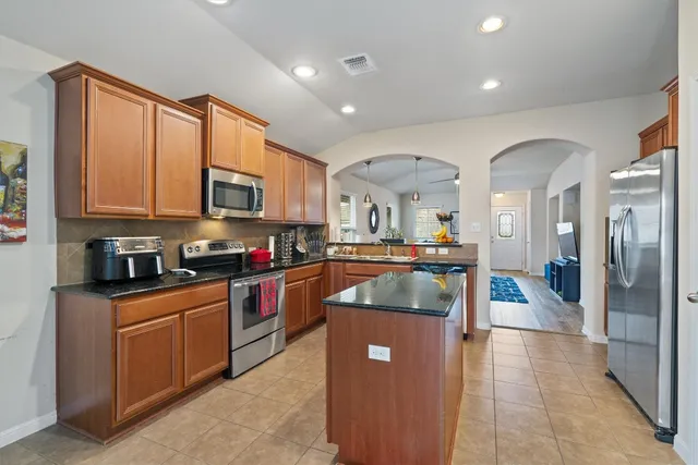 $1,900 | 18932 Obed River Drive, Pflugerville, TX 78660