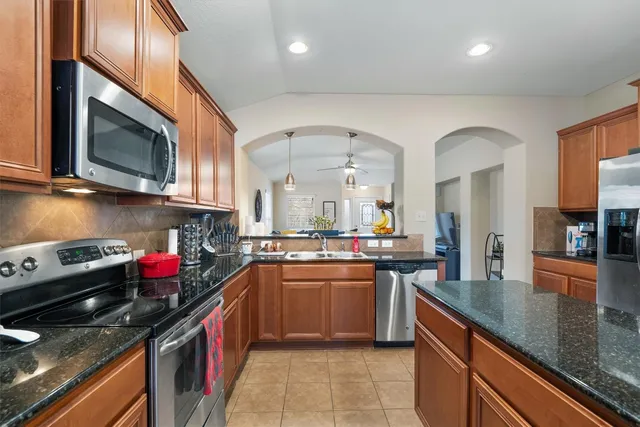 $1,900 | 18932 Obed River Drive, Pflugerville, TX 78660