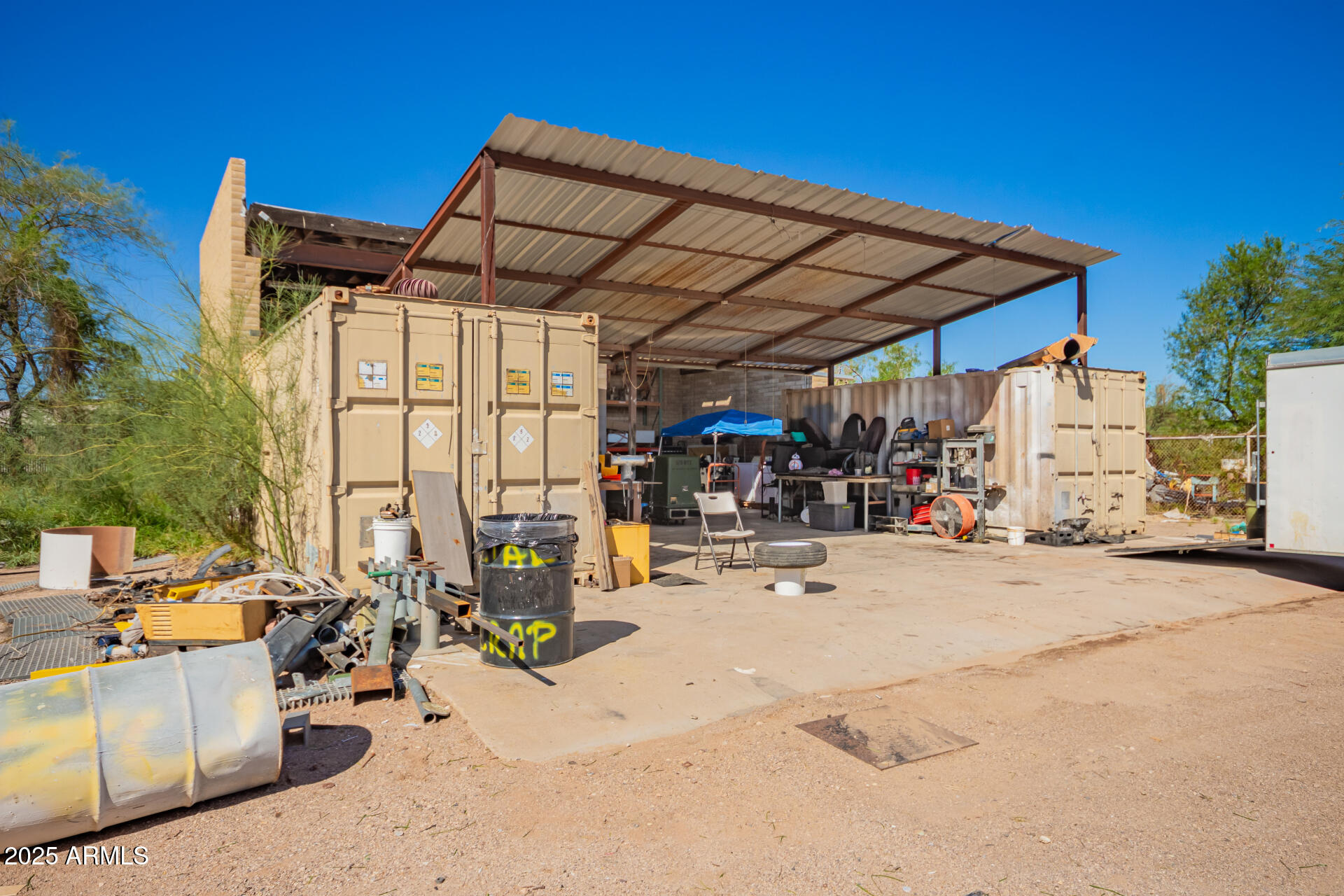2925 East Ganley Road, Unit 121 Tucson, AZ 85706 - Photo 16 of 45 a view of outdoor space and porch