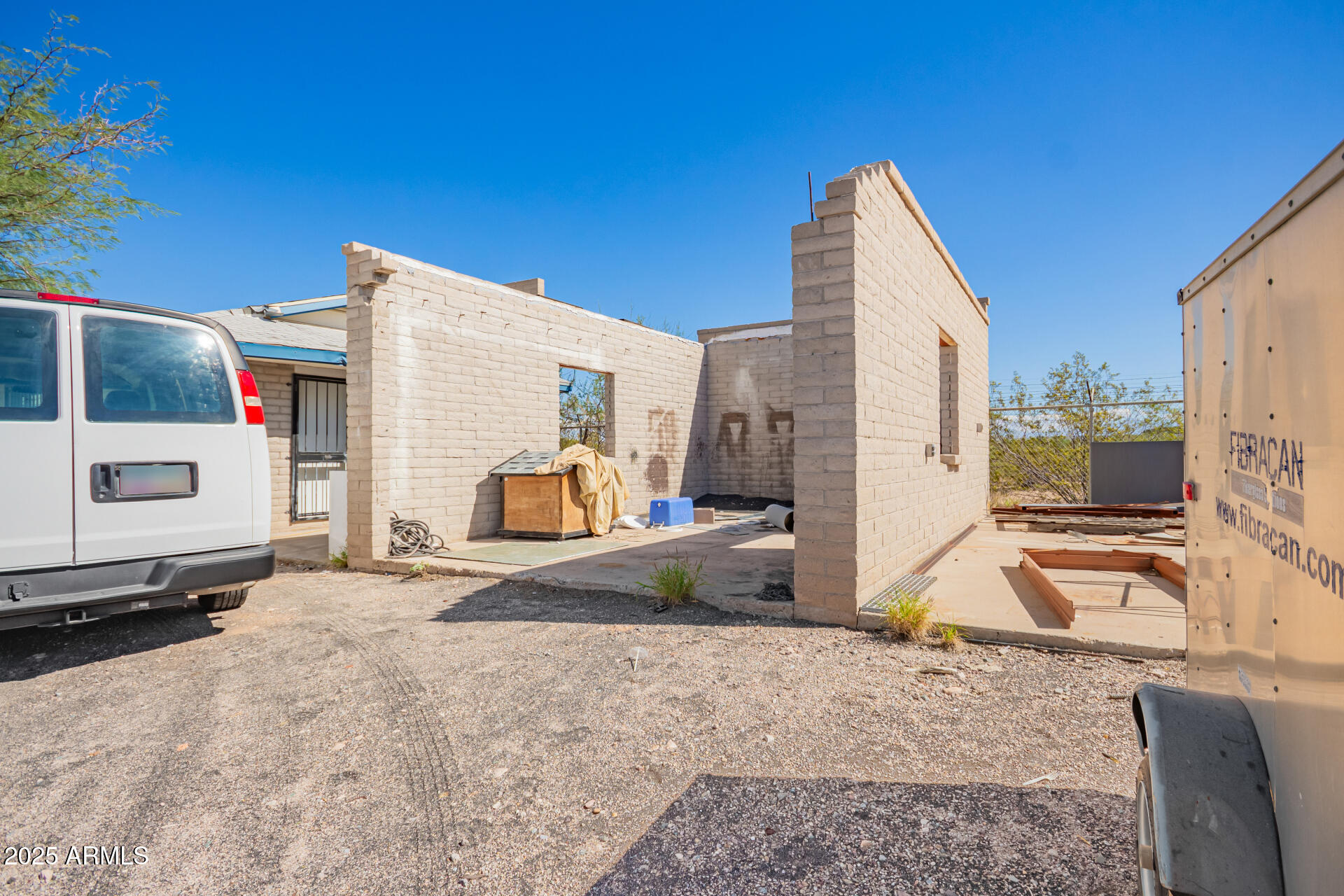 2925 East Ganley Road, Unit 121 Tucson, AZ 85706 - Photo 23 of 45 a view of a back yard of the house