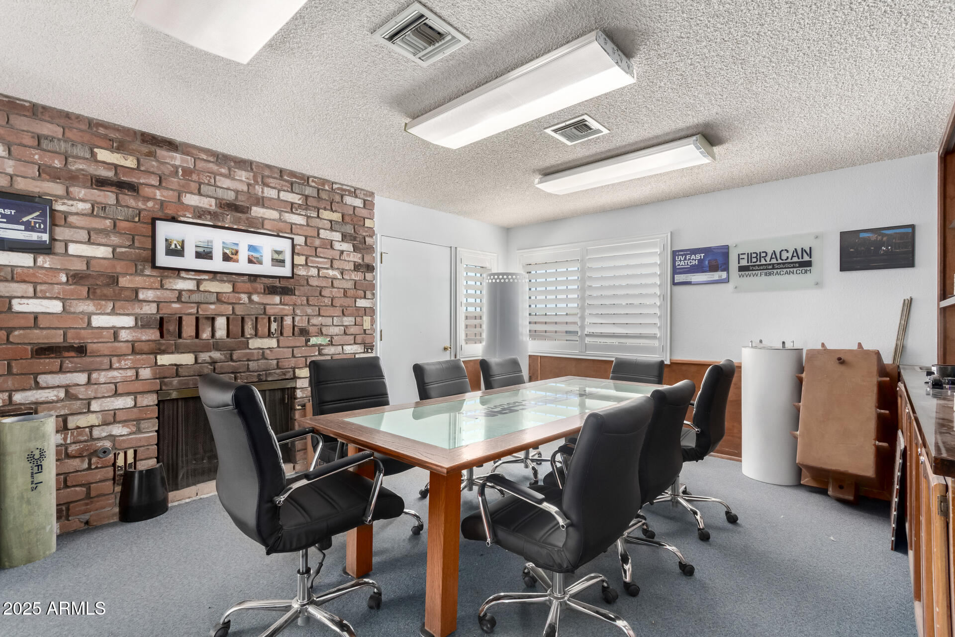 2925 East Ganley Road, Unit 121 Tucson, AZ 85706 - Photo 32 of 45 a view of a dining room with furniture