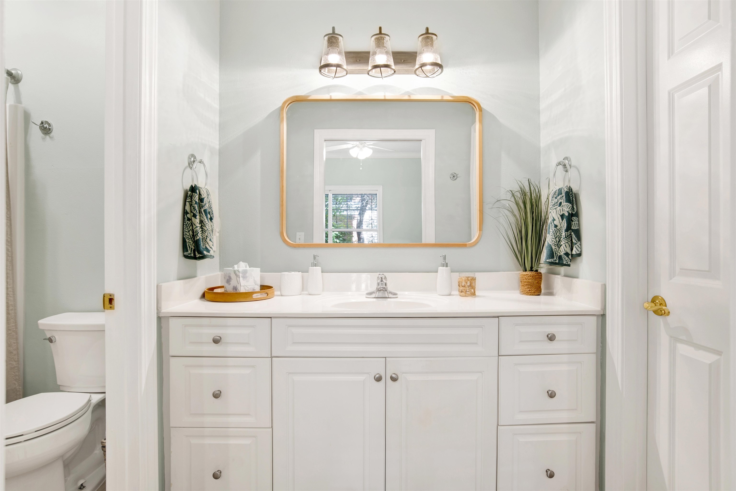 430 West Fort Morgan Road, Unit 103 Gulf Shores, AL 36542 - Photo 23 of 32 Bathroom