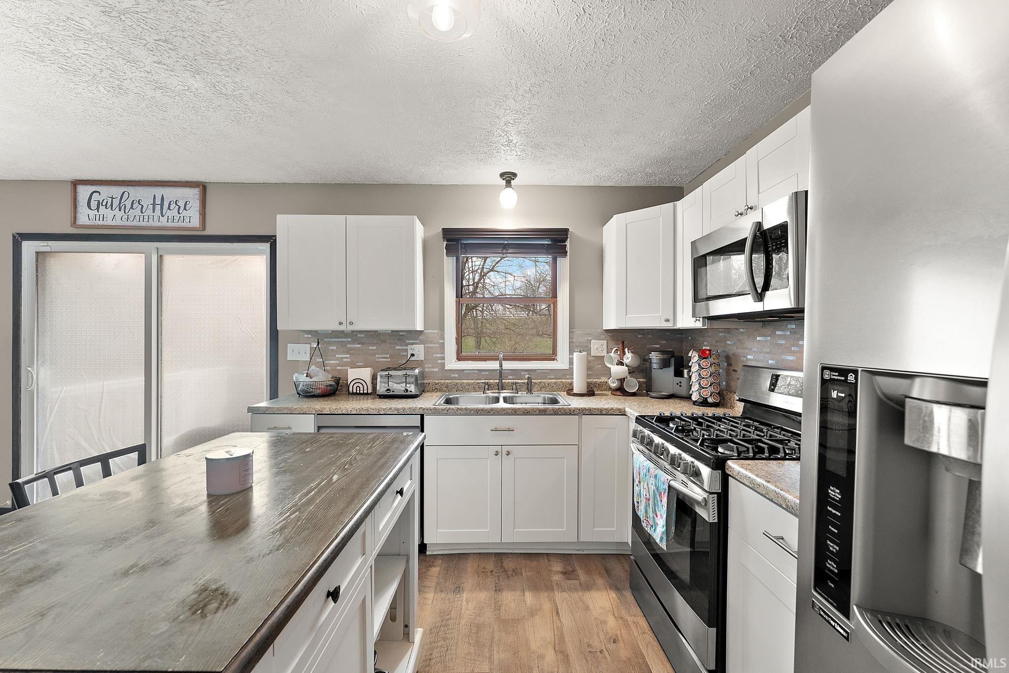 2190 Crocus Street Portage, IN 46368 - Photo 6 of 31