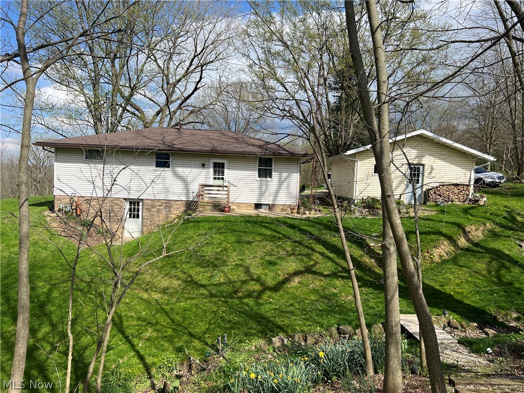 10114 Lawndell Road Southwest Navarre, OH 44662 - Photo 4 of 20 Gallery Image 4