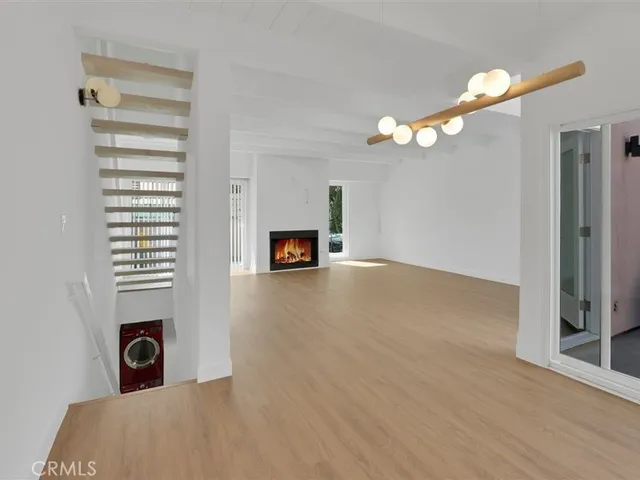 $4,000 | 400 Monterey Road, Unit 11, Glendale, CA 91206