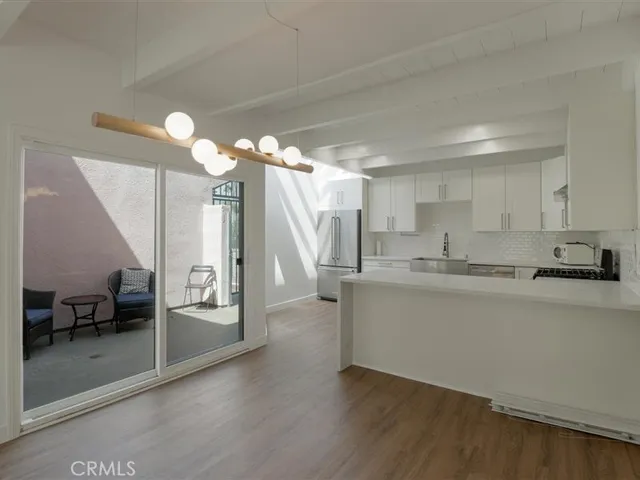 $4,000 | 400 Monterey Road, Unit 11, Glendale, CA 91206