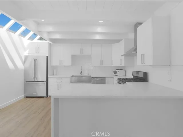 $4,000 | 400 Monterey Road, Unit 11, Glendale, CA 91206