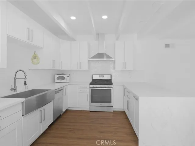 $4,000 | 400 Monterey Road, Unit 11, Glendale, CA 91206