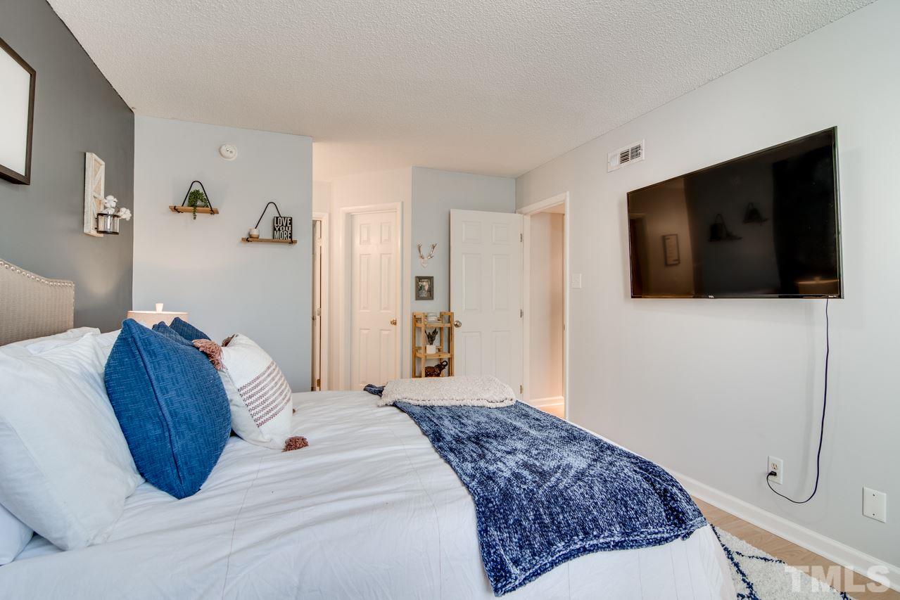 3700 Chimney Ridge Place, Unit 208 Durham, NC 27713 - Photo 15 of 30 Gallery Image 15