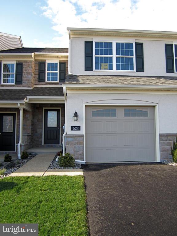 523 White Chapel Road, Unit 63 Lancaster, PA 17603 - Photo 1 of 1