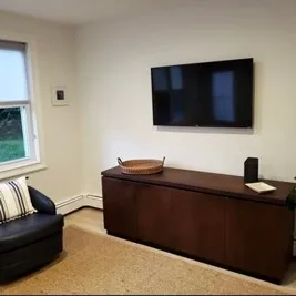 $3,800 | 152 Tuckerman Avenue, Unit 8, Middletown, RI 02842