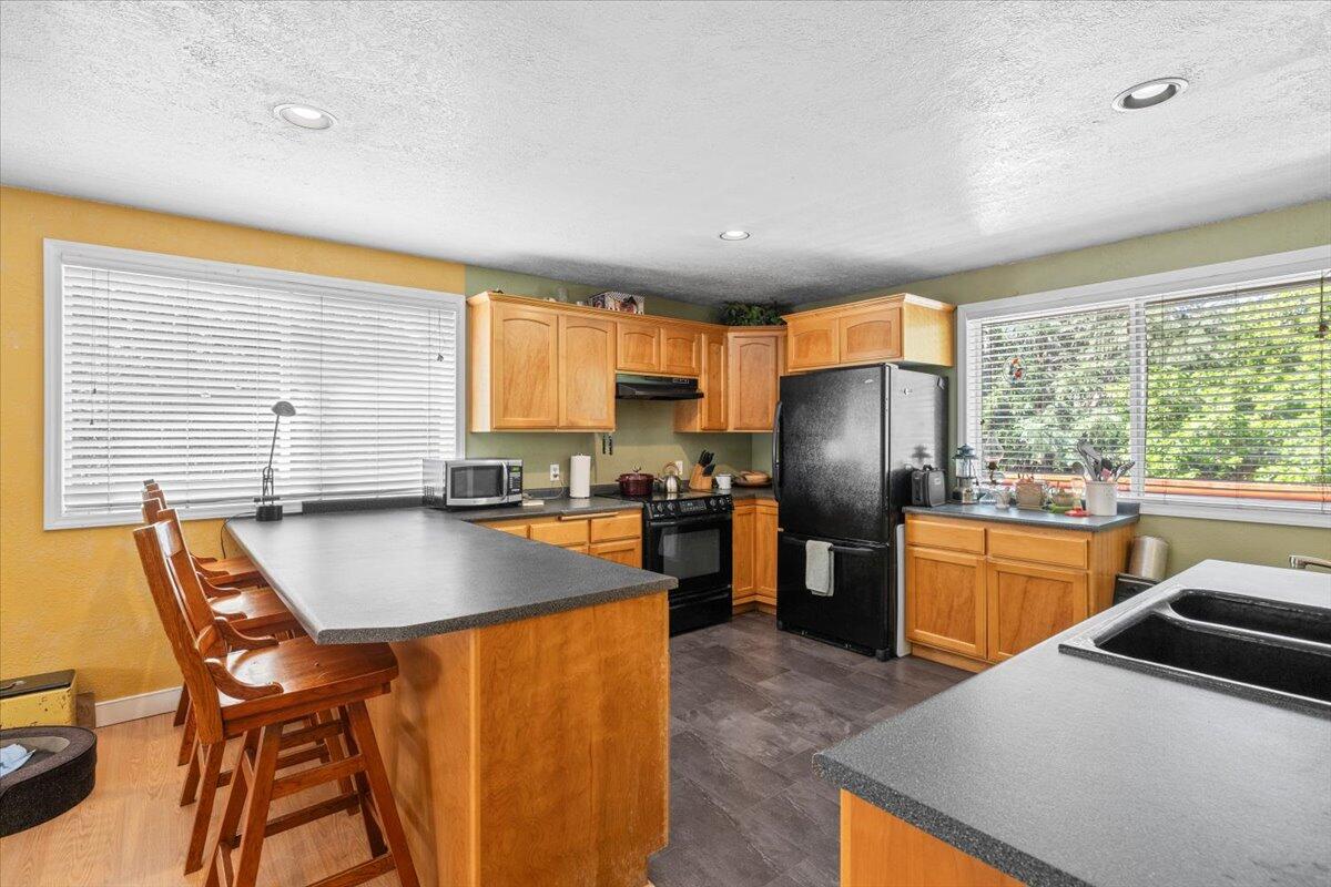6041 Sterling Creek Road Jacksonville, OR 97530 - Photo 10 of 43 12-CI_0325