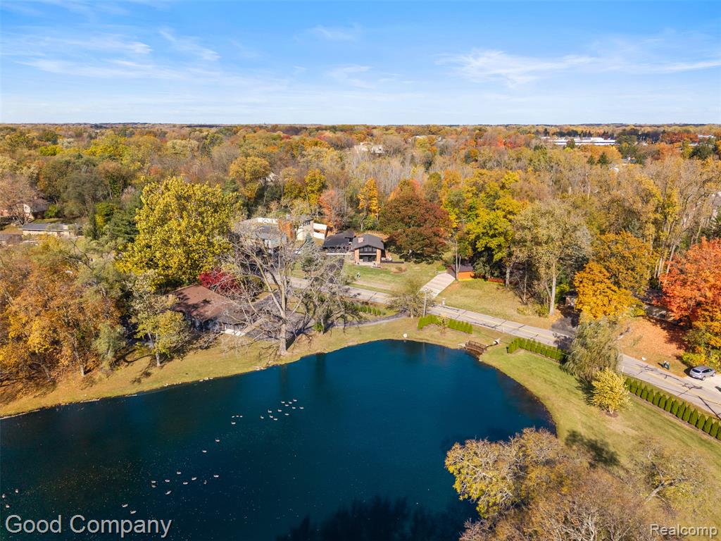 29604 Highmeadow Road Farmington Hills, MI 48334 - Photo 35 of 45