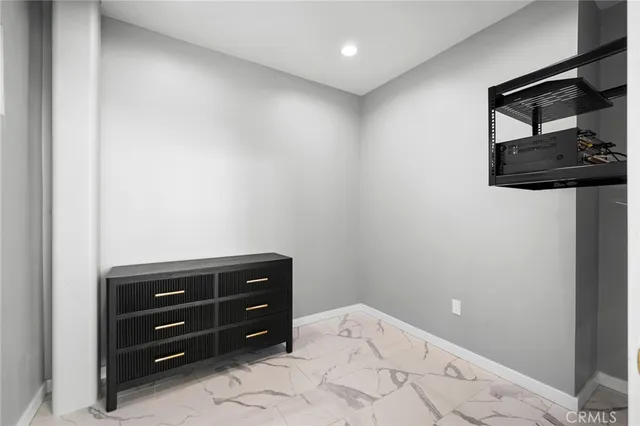 $17,500 | 2065 East Altadena Drive, Altadena, CA 91001