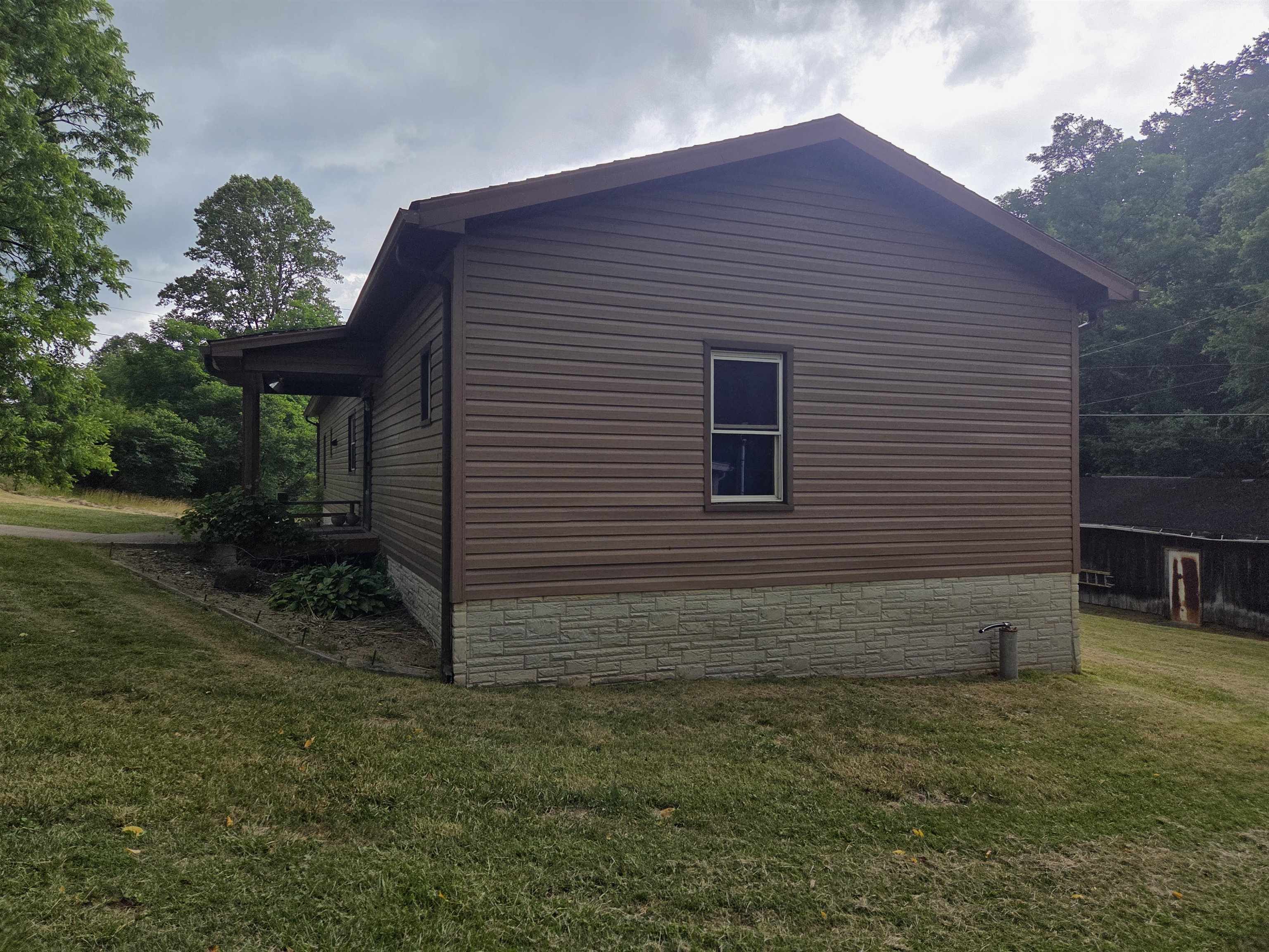 16122 Ellington Run Road Ashland, KY 41102 - Photo 42 of 48