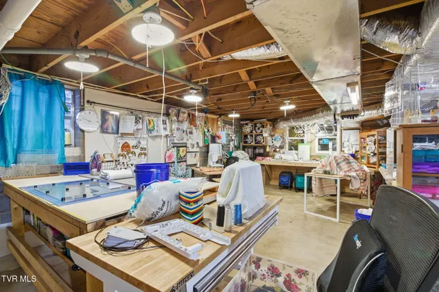 $299,900 | 30 Deerfoot Lane, Greeneville, TN 37743