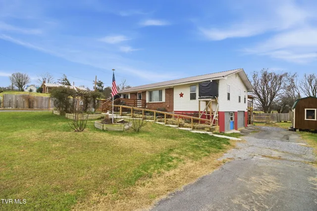 $299,900 | 30 Deerfoot Lane, Greeneville, TN 37743