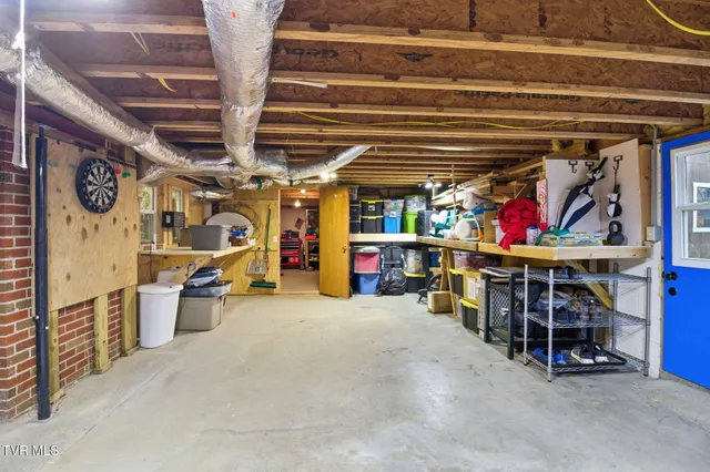 $299,900 | 30 Deerfoot Lane, Greeneville, TN 37743