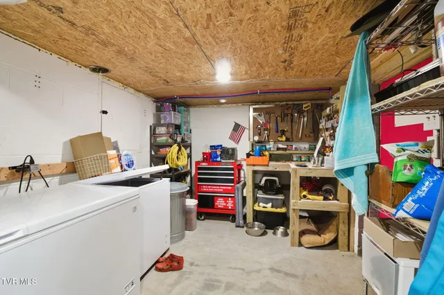 $299,900 | 30 Deerfoot Lane, Greeneville, TN 37743