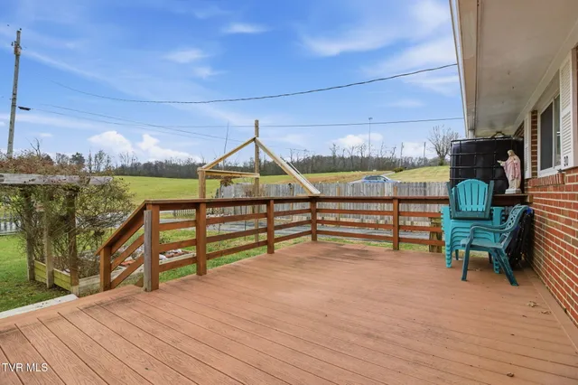 $299,900 | 30 Deerfoot Lane, Greeneville, TN 37743