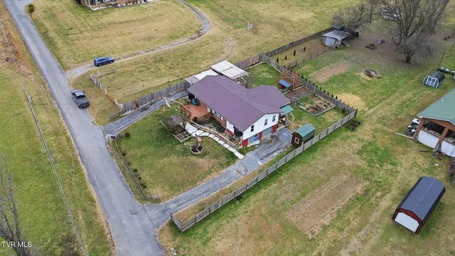 $299,900 | 30 Deerfoot Lane, Greeneville, TN 37743