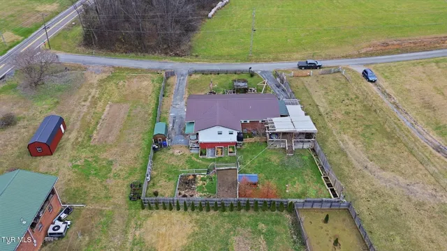 $299,900 | 30 Deerfoot Lane, Greeneville, TN 37743