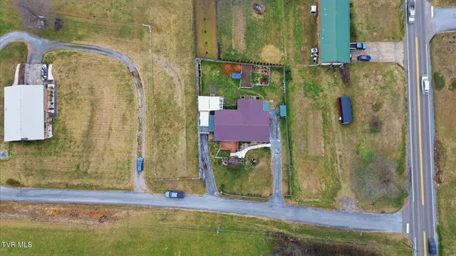 $299,900 | 30 Deerfoot Lane, Greeneville, TN 37743