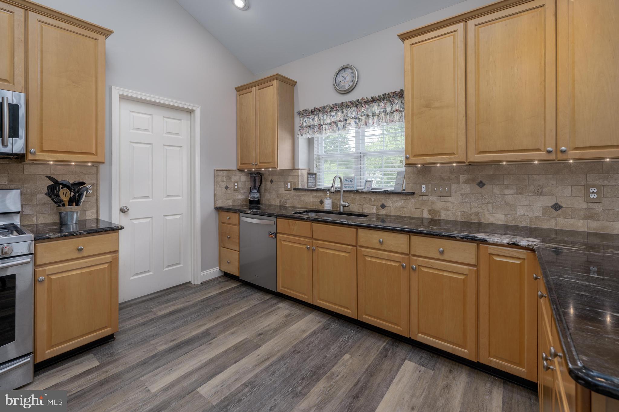 31 Canyon Drive Berlin, NJ 08009 - Photo 18 of 39