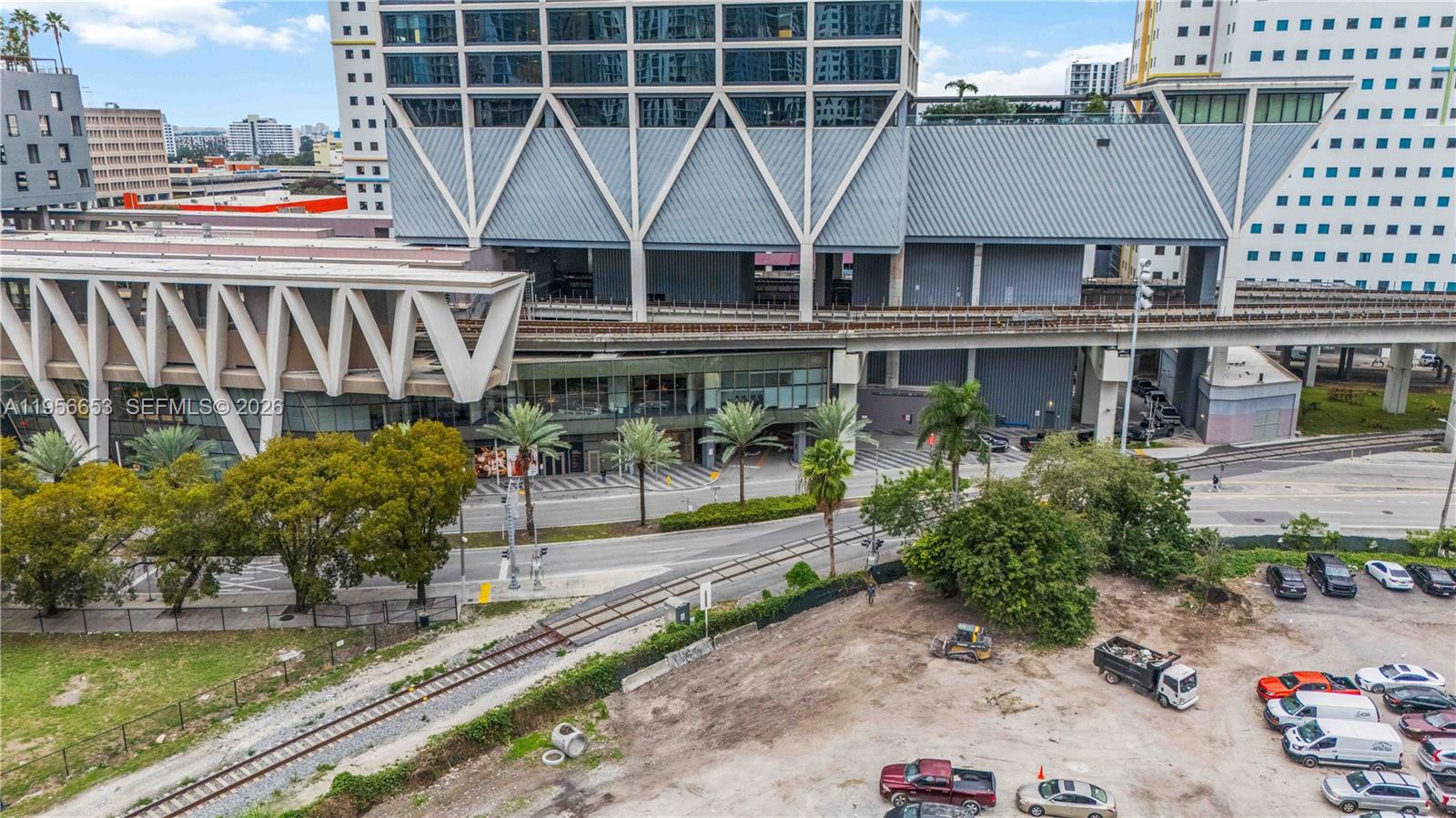 11 Northeast 6th Street, Unit 1513 Miami, FL 33132 - Photo 44 of 44 an aerial view of a house with swimming pool and porch