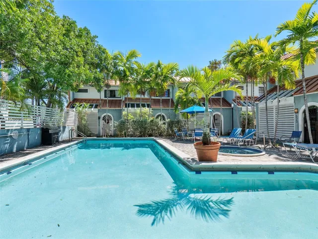 $499,000 | 523 Northeast 38th Street, Unit 6, Miami, FL 33137