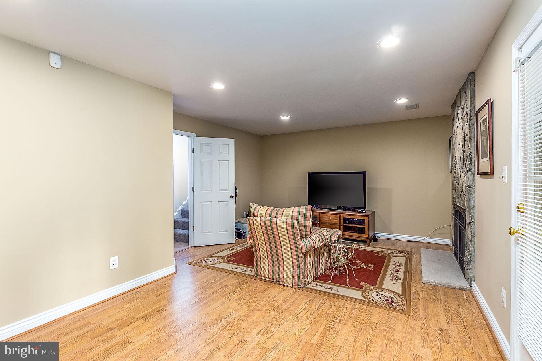 3777 Inverness Road Fairfax, VA 22033 - Photo 23 of 30 Bath