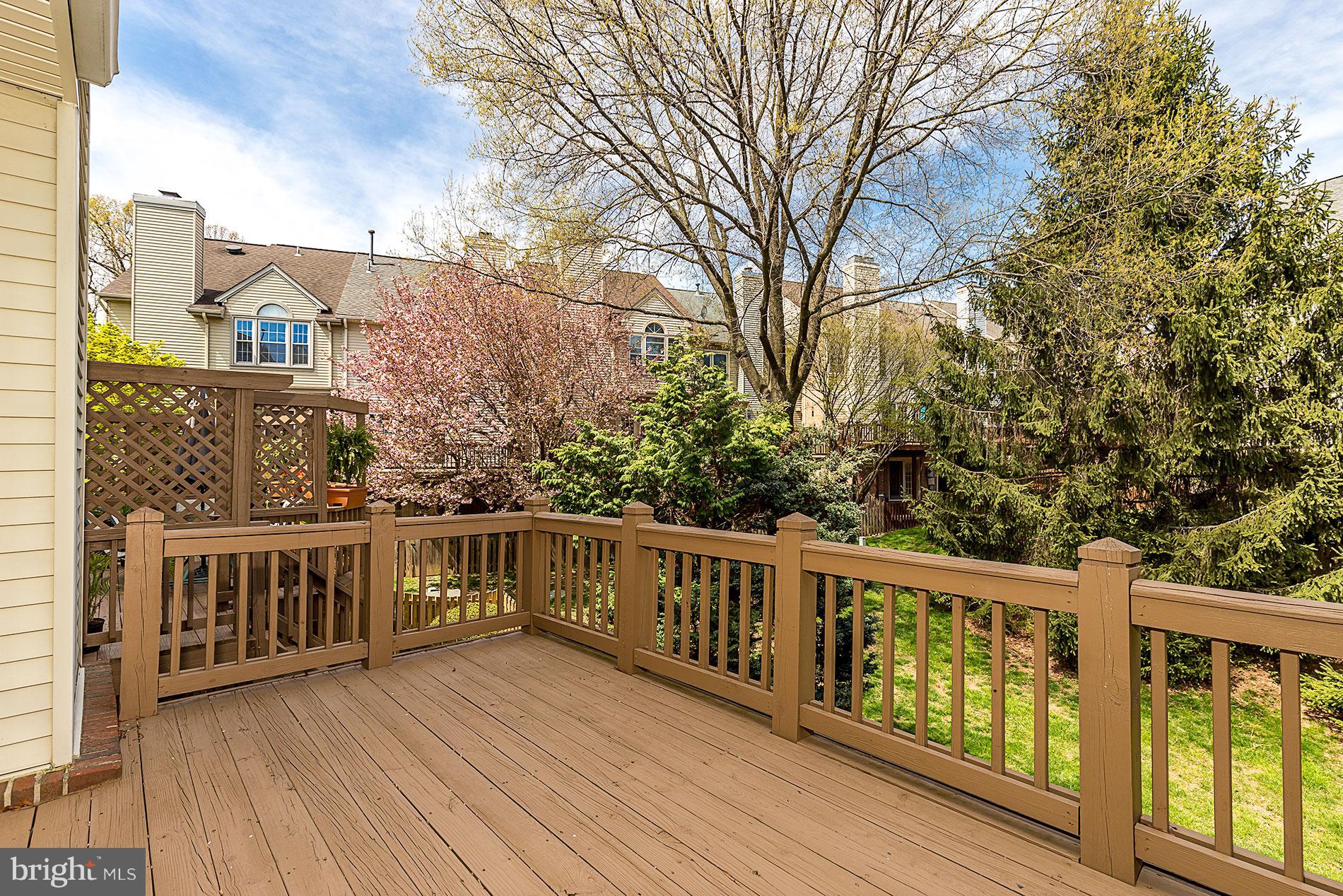 3777 Inverness Road Fairfax, VA 22033 - Photo 26 of 30 Exterior (Rear)