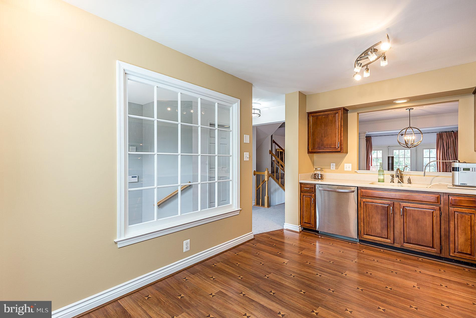 3777 Inverness Road Fairfax, VA 22033 - Photo 5 of 30 Kitchen