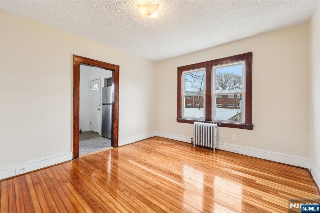 272 Clay Street, Unit 2 Hackensack, NJ 07601 - Photo 4 of 27