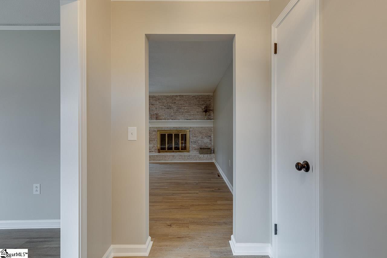 104 Wren Way Anderson, SC 29625 - Photo 5 of 35 Gallery Image 5