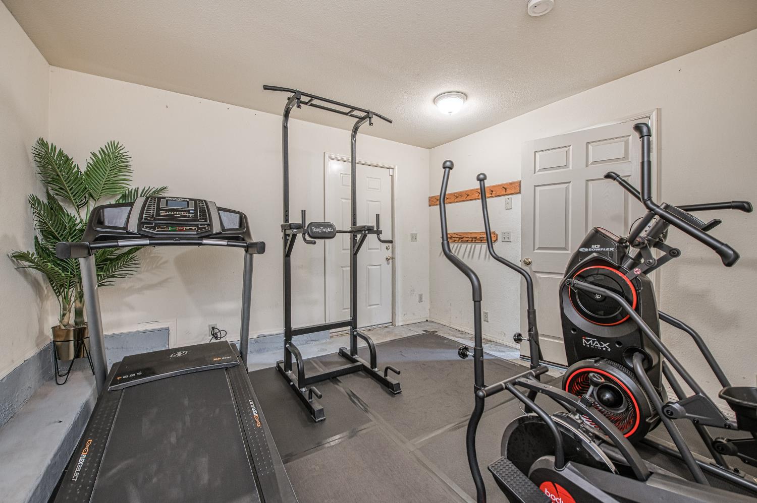 39095 Ridge Road Shaver Lake, CA 93664 - Photo 44 of 53