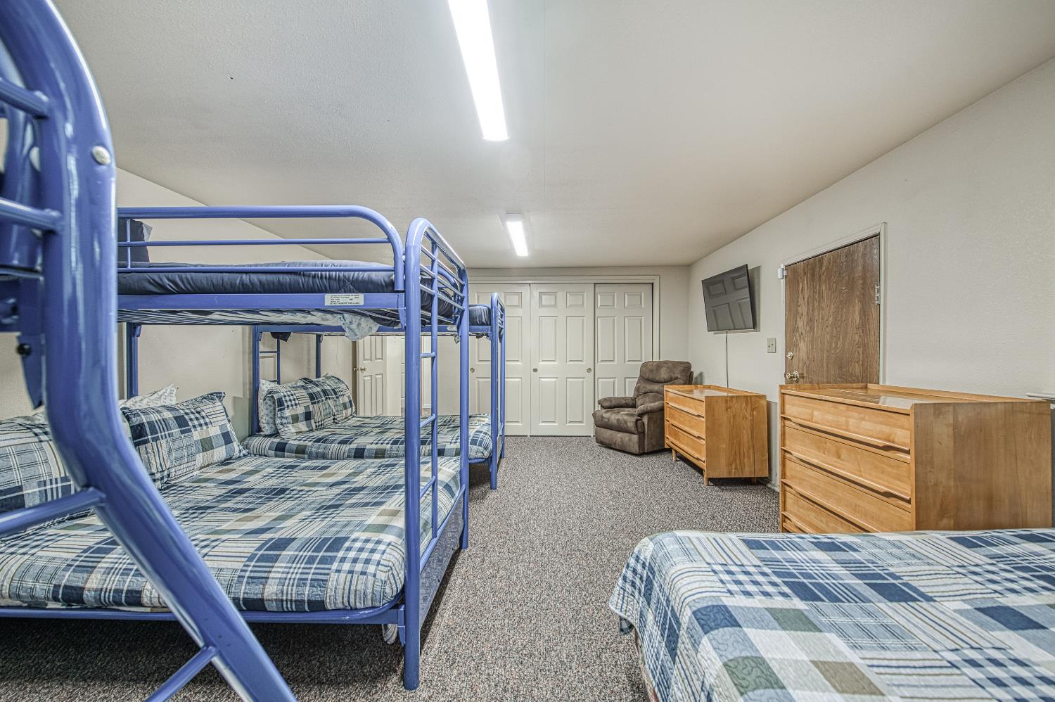 39095 Ridge Road Shaver Lake, CA 93664 - Photo 46 of 53