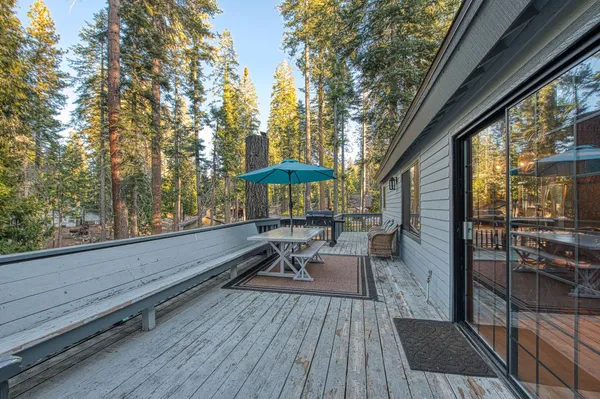 $1,089,000 | 39095 Ridge Road, Shaver Lake, CA 93664