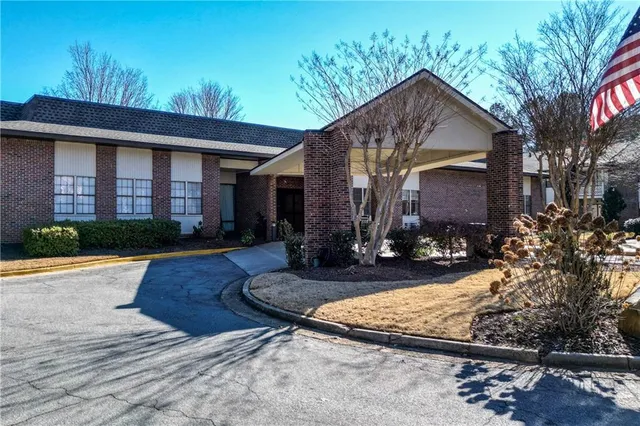 $119,900 | 475 Mount Vernon Highway Northeast, Unit C220, Sandy Springs, GA 30328