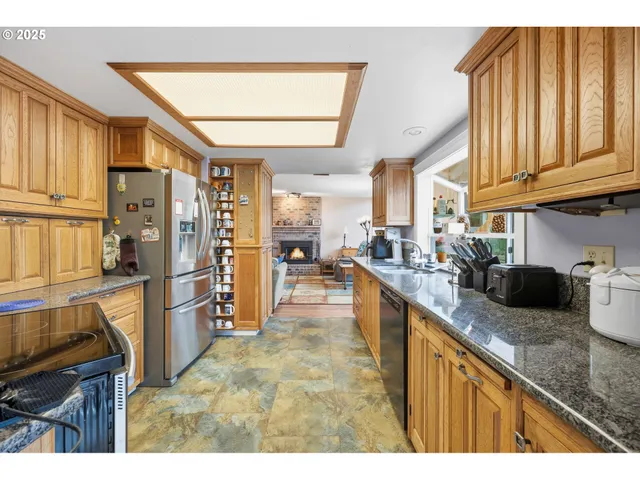 $510,000 | 3749 Southwest 6th Street, Gresham, OR 97030