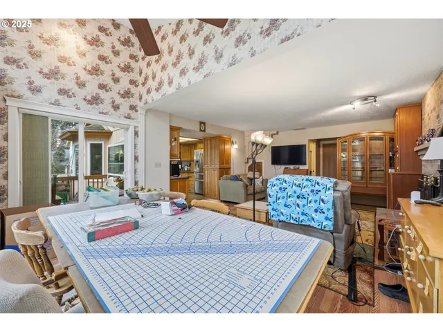 $510,000 | 3749 Southwest 6th Street, Gresham, OR 97030