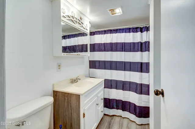 $389,000 | 122 Houseman Street, Northampton, NY 12117