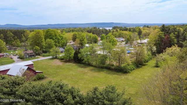 $389,000 | 122 Houseman Street, Northampton, NY 12117