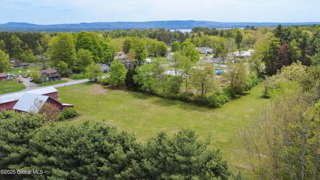 $389,000 | 122 Houseman Street, Northampton, NY 12117