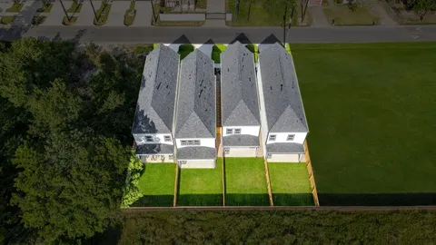 $359,900 | 5937 Cebra Street, Houston, TX 77091